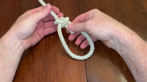 How To Tie A Bowline Knot Easy And Quick For Scouts Youtube