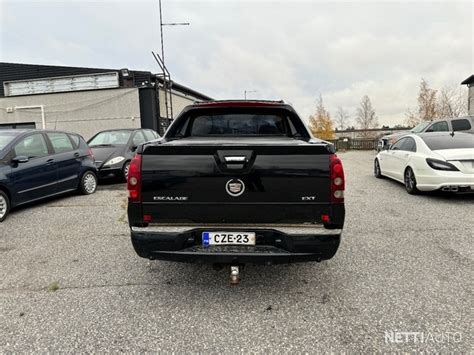 Cadillac Escalade EXT Pick up 4x4 käsiraha alkaen 990 loppu 1 48kk