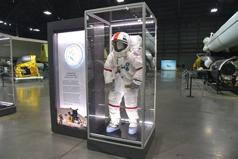 Apollo A7lb Ev Emu Space Suit