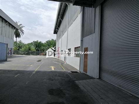 Semi D Factory For Rent At Taman Perindustrian Air Hitam