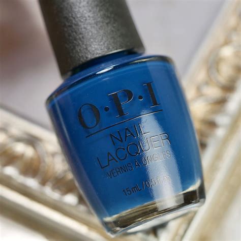 Opi • Duomo Days Isola Nights Lacktraviata Nagellack Liebe