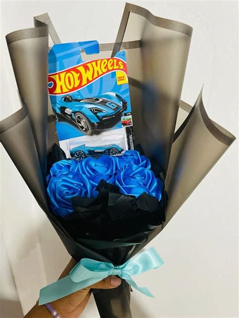 Ramo Hotwheels Diy Gifts For Him Hot Wheel Gifts Creative Gifts For Boyfriend
