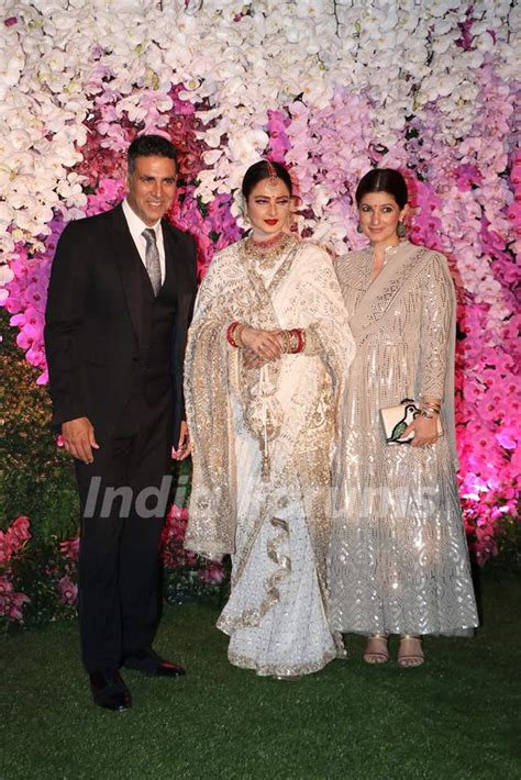 Akshay Kumar, Rekha and Twinkle Khanna at Ambani Wedding! Photo | 445514