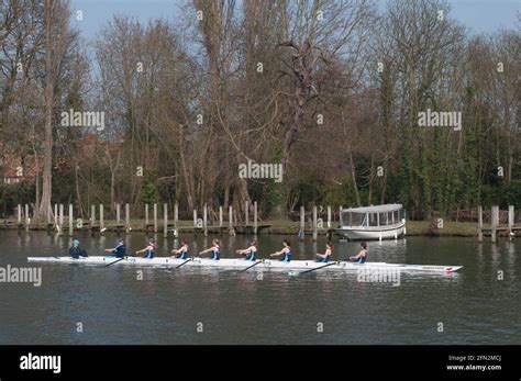 Womens Eight Rowing Hi Res Stock Photography And Images Alamy