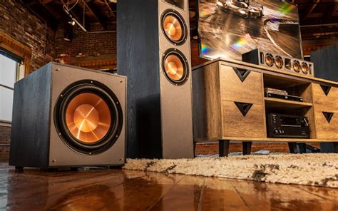 Powered Subwoofers - Home Theater Subwoofers | Klipsch