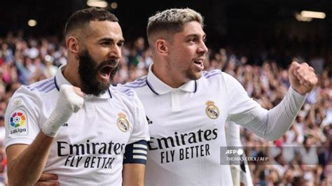 Hasil Babak Pertama Real Madrid Vs Barcelona Gol Benzema Dan Valverde