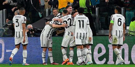 Juve Le Coppe Conti Alla Mano Quanto Valgono Champions Europa O