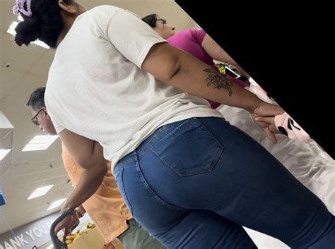 Latina Milf In Tight Jeans At The Grocery Store Tight Jeans Forum