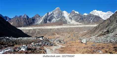 426 Lobuche Pass Images Stock Photos 3D Objects Vectors Shutterstock