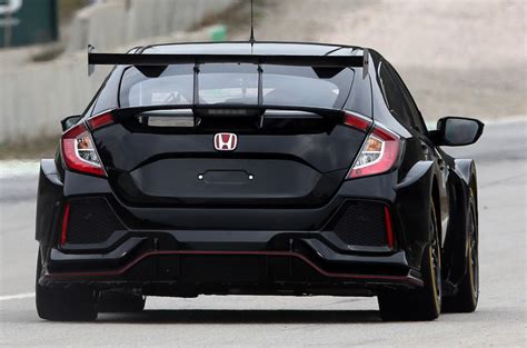 Honda Civic Type R Btcc Racer Lands Ahead Of 2018 Season Autocar