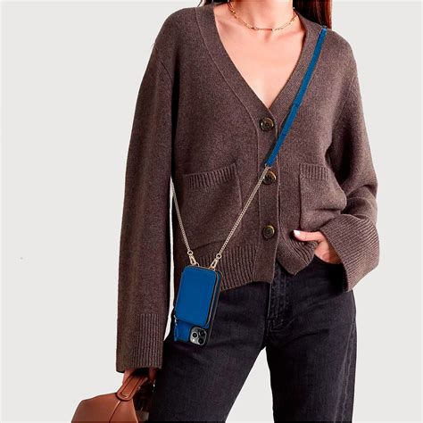 How to Keep Your Phone Safe When Traveling: Readers Share Top Tips