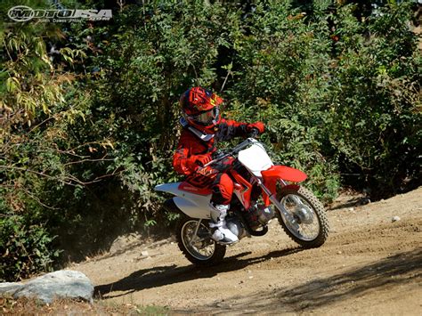 Honda Honda CRF110F - Moto.ZombDrive.COM