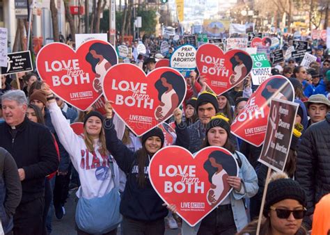 Participantes En La Marcha Anual Por La Vida En San Francisco Ca