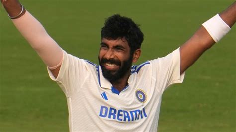 England vs India: Jasprit Bumrah takes six wickets as hosts claim big ...