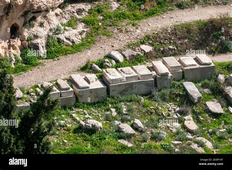 The Ancient Jewish Cemetery on Mount of Olives, Jerusalem Stock Photo - Alamy