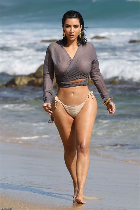 Kim Kardashian In A Bikini On Beach In Mexico Gotceleb Hot Sex Picture