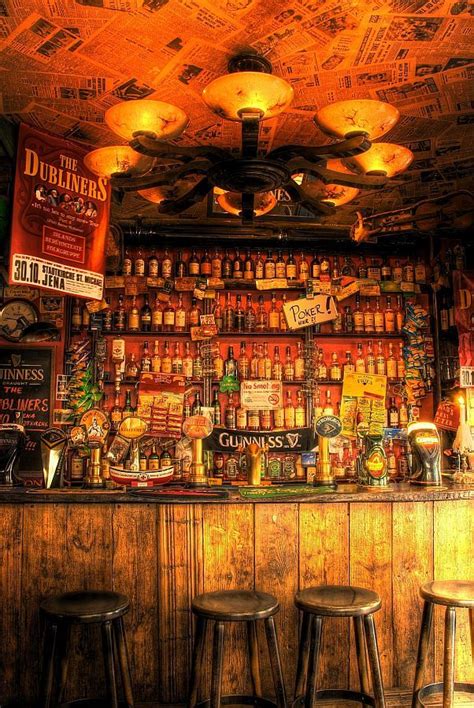 Vintage Pub