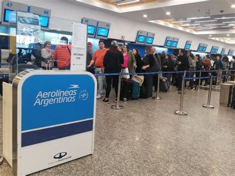 El Gobierno Reglamentar La Esencialidad En El Servicio Aeron Utico