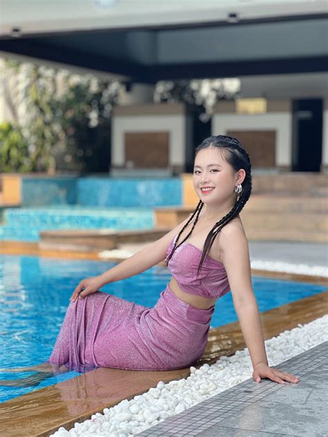 Mua Th Dua C B D C Th M M T Ng G Y S T V I V M C M C Nay Kh Ng Ng I Di N Bikini Khoe