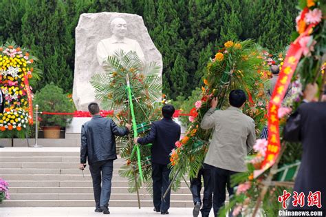 习仲勋诞辰100周年纪念日 民众陕西富平瞻仰凭吊 组图 图片中国中国网