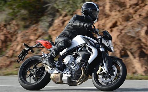 Mv Agusta Brutale 800 2013 2016 Review Specs And Prices