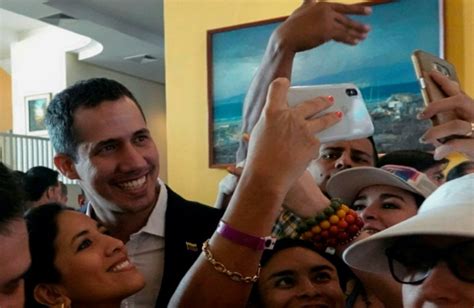 Guaidó regresa este lunes a Venezuela y pide que se hagan