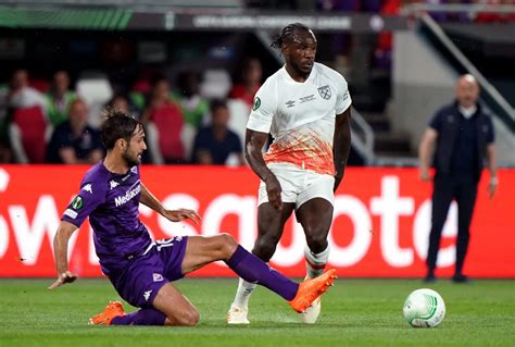 Revivez La Finale Entre La Fiorentina Et West Ham 1 2 C4 Finale