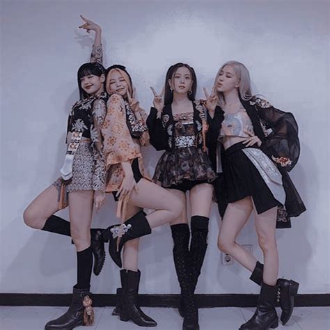 𝗢𝘁𝟰 𝗕𝗹𝗮𝗰𝗸𝗽𝗶𝗻𝗸 𝗜𝗰𝗼𝗻 Blackpink Fashion Black Pink Black Pink Kpop