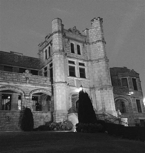 Meet These 10 Ghosts From Missouri And Their Bone Chilling Stories Haunted Places Most