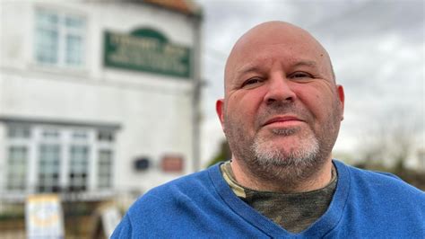 Lincolnshire Pub Owners Devastated Their Road Is Still Closed Bbc News