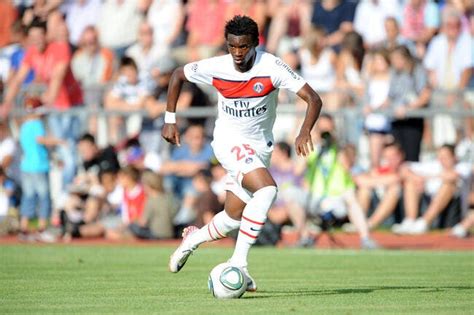 Foot Psg Kombouar Met Sept Joueurs L Cart Au Psg Foot