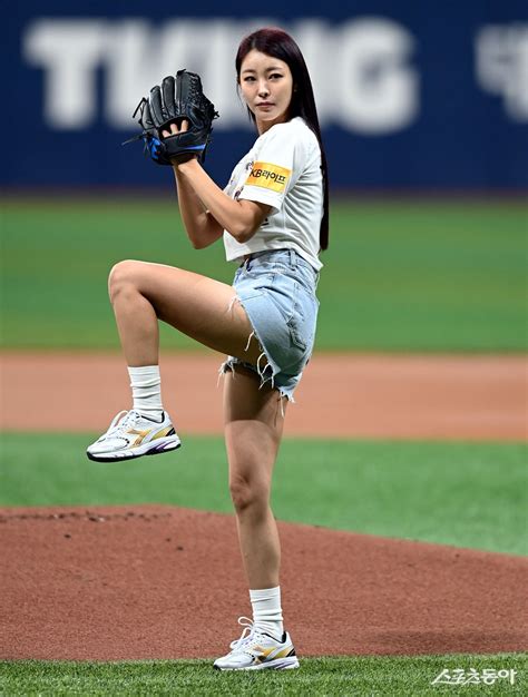 고원희 섹시한 와인드업~ 포토 ｜스포츠동아