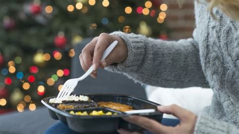 People Turn To Microwave Meals As Prices Soar Bbc News