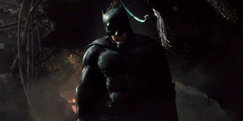 Batman V Superman Concept Art Reveals Slimmer Suit For The Dark Knight