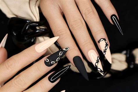 Trendy Black And Nude Nails For A Drop Dead Gorgeous Mani