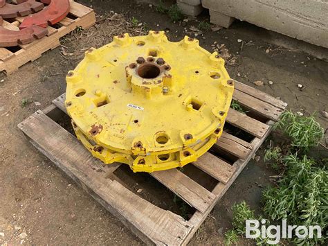 John Deere Cast Wheel Centers Bigiron Auctions