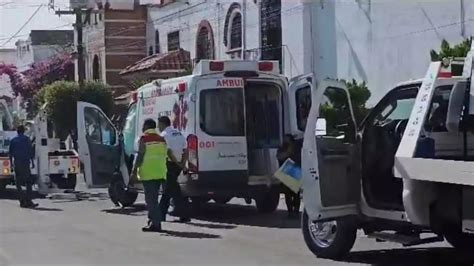 Choque Entre Ambulancia Y Transporte P Blico Deja Seis Personas