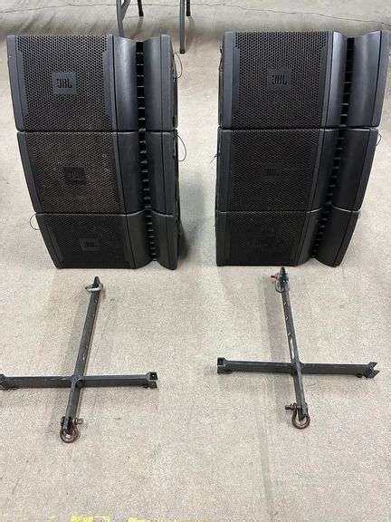 Lot Jbl Vrx La Speakers With Array Frame Joseph Finn Co Inc