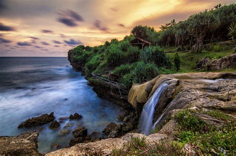 23 Hidden beaches in Yogyakarta (Gunung Kidul) with pristine shores ...