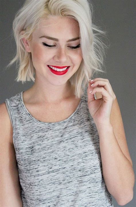 49 Sophisticated Short Bleach Blonde Hairstyle Ideas For Women To Try