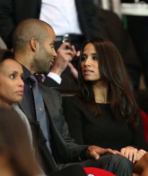 Photo Tony Parker Et Sa Belle Compagne Axelle Lors Du Match De Ligue