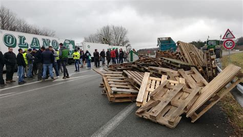 Info Flash France Bleu Colère des agriculteurs les blocages des