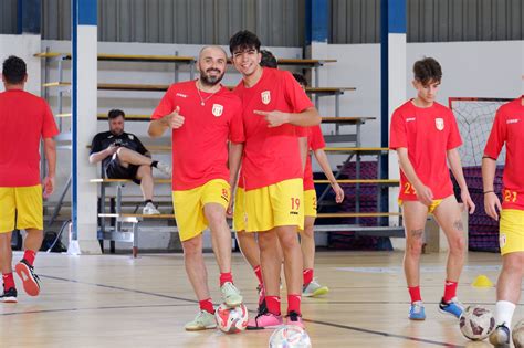 Messina Futsal Pronto All Esordio In A Giallorossi In Casa Contro Il