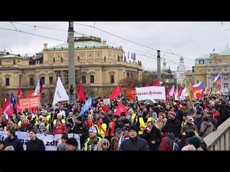 República Checa Sindicatos protestan por recortes y medidas de