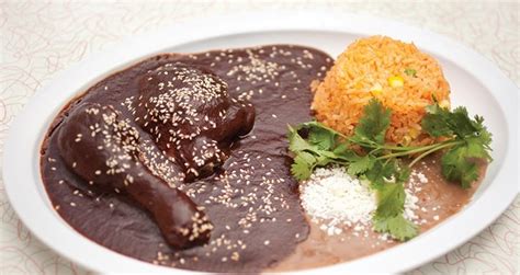 Exploring Authentic Mexican Cuisine Traditional Plates Chef Reader