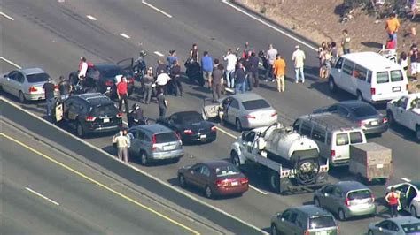 5 Freeway Shut Down Causes Major Backups Kabc7 Photos And Slideshows Abc7 Los Angeles