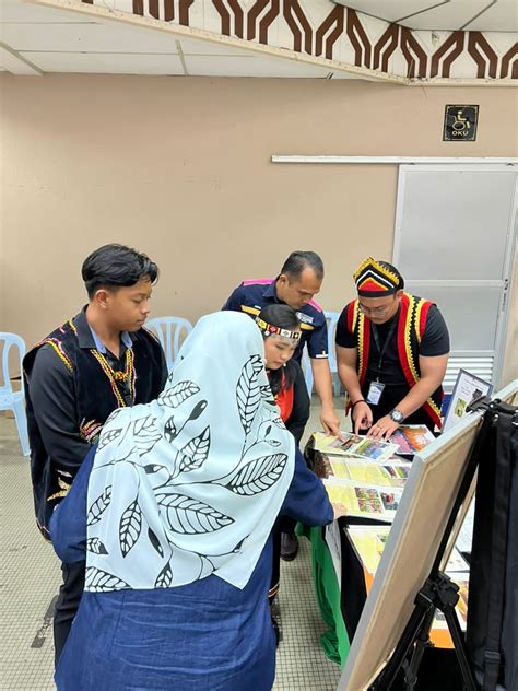 12 Buah Kolej Komuniti Malaysia Berkampung Di Teluk Intan Utv Media