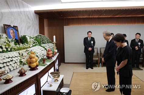 尹대통령 부친 빈소에 여야대표·mb 등 각계인사 추모 발길종합2보 나무뉴스