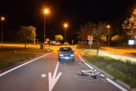 B Lach Zh Velofahrer Bei Unfall Schwer Verletzt Zeugenaufruf