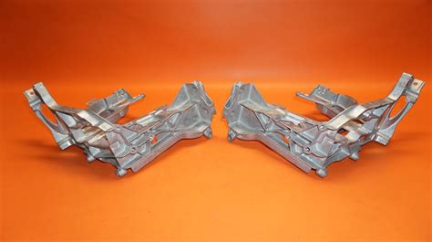 Mercedes Benz C Support Brackets Left Right